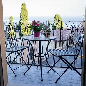 Apartment Tyche &, Taormina